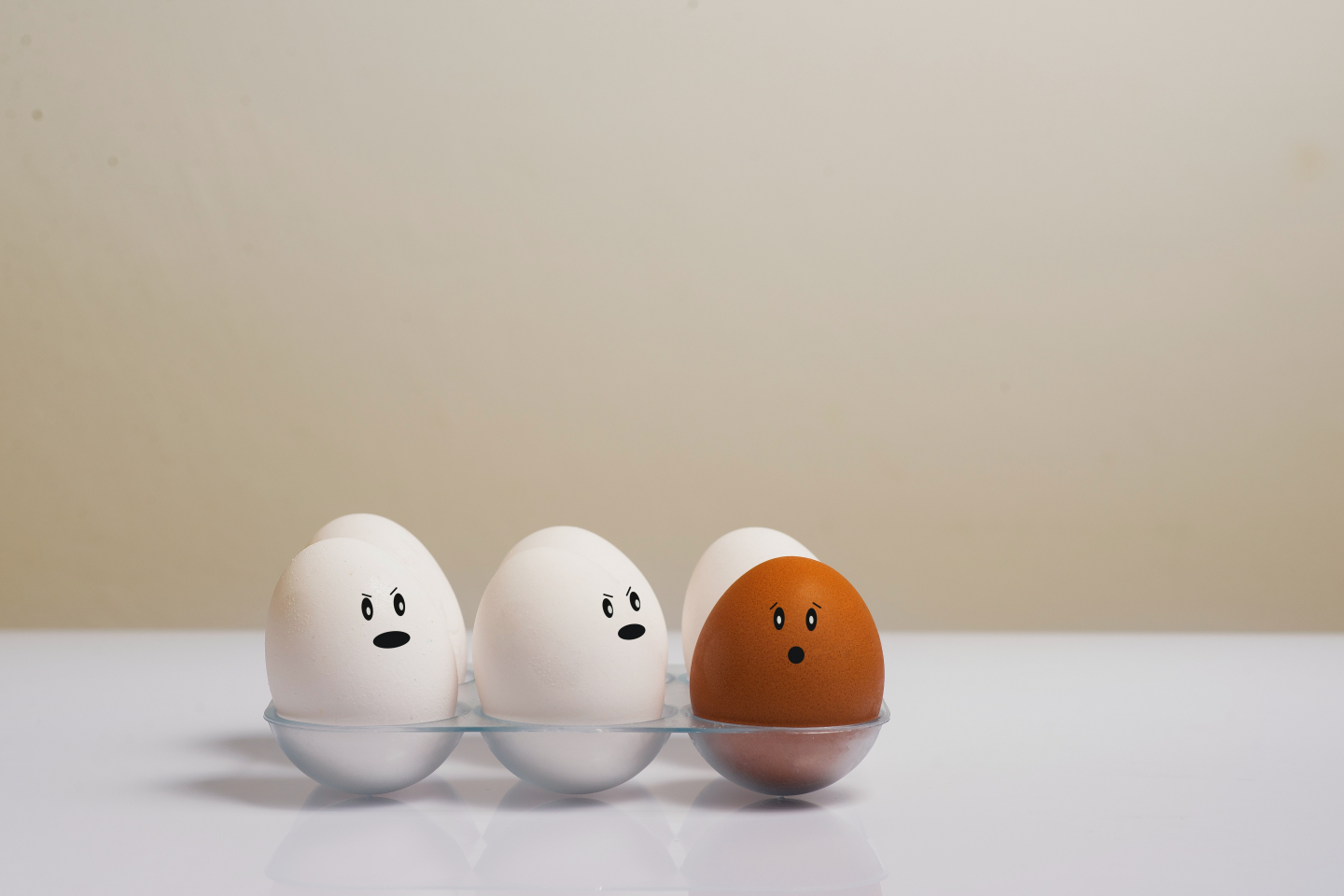清明節吃雞蛋又稱為吃「節蛋」，吃了能象徵身體健康